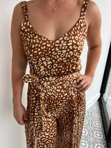 ALEXIS 🤎🤍leopard jumpsuit - size large.