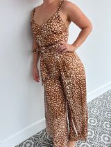 ALEXIS 🤎🤍leopard jumpsuit - size large.