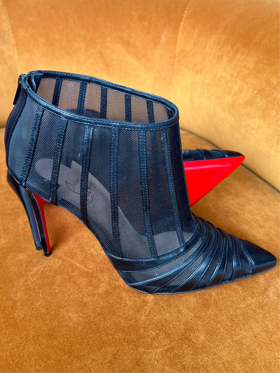 CHRISTIAN LOUBOUTIN ❤️mesh/leather ankle boots/booties - size 38.